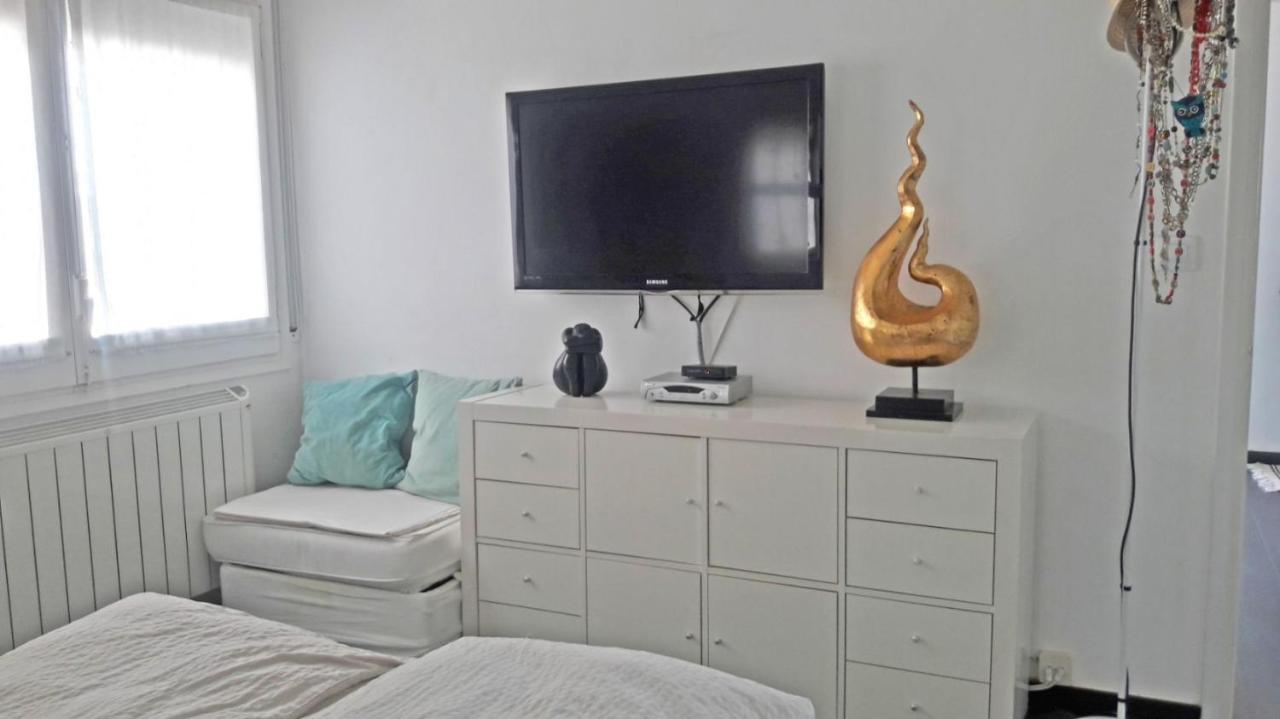 Amazing Seaview Apartment With Terrace & Parking - Casa Artevida Roses Exterior photo